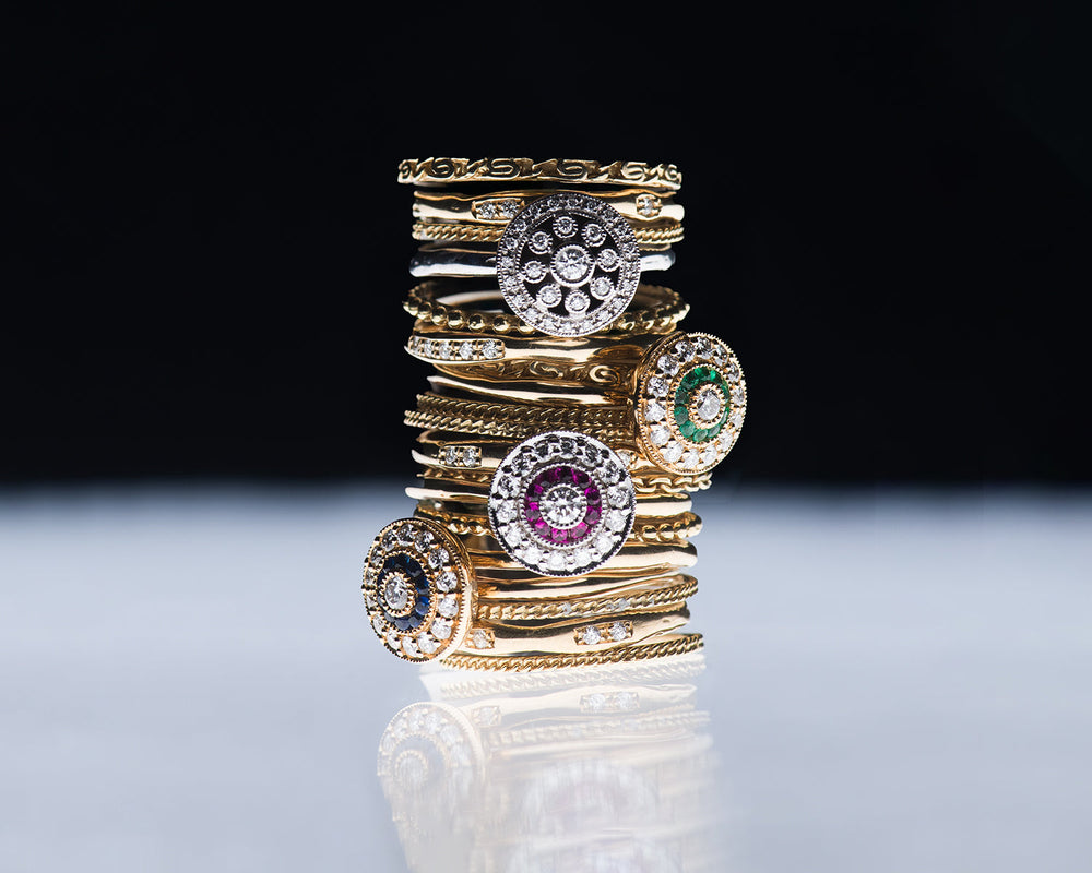 The Chapters Family 18 ct. gold