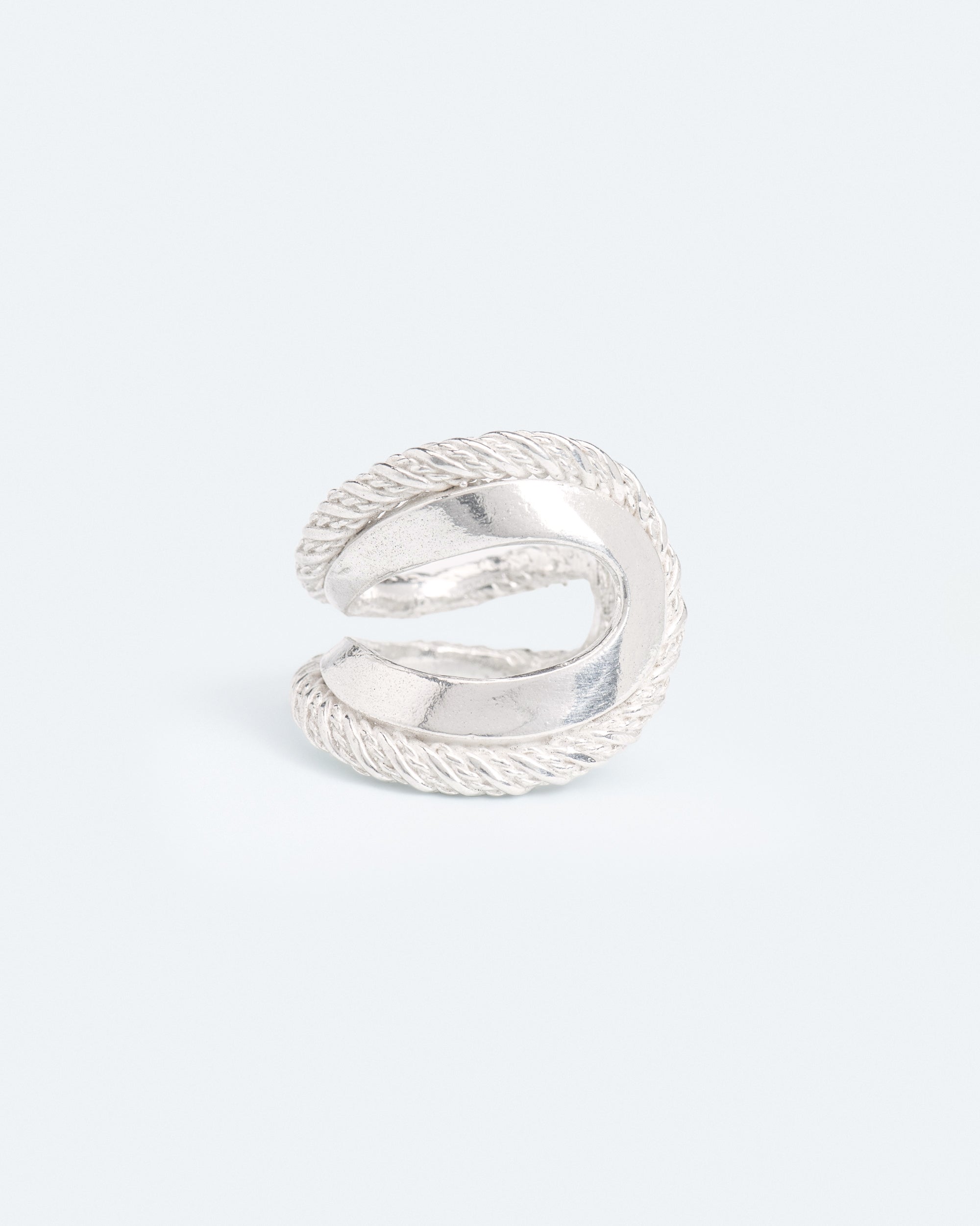 Curved anchor ring with rope chain texture